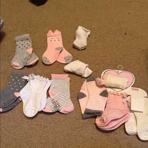 Adorable Pink and Gray Kids Socks Set